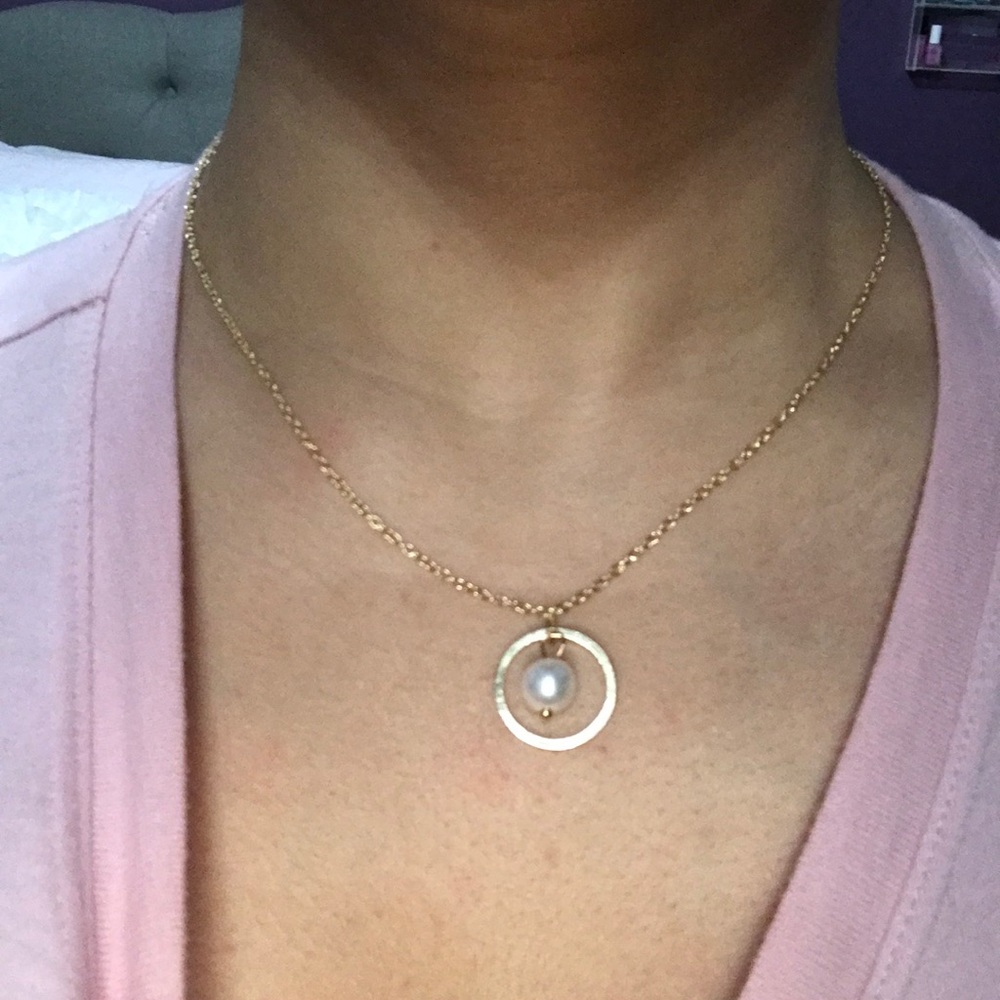 KARMA CIRCULAR PEARL PENDANT NECKLACE